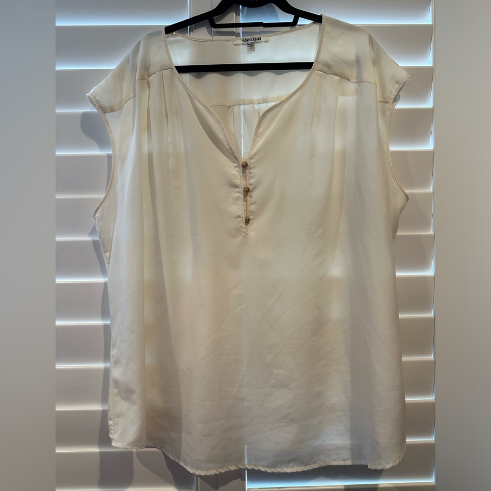 Daniel Rainn Cream Camisole, Size 3x